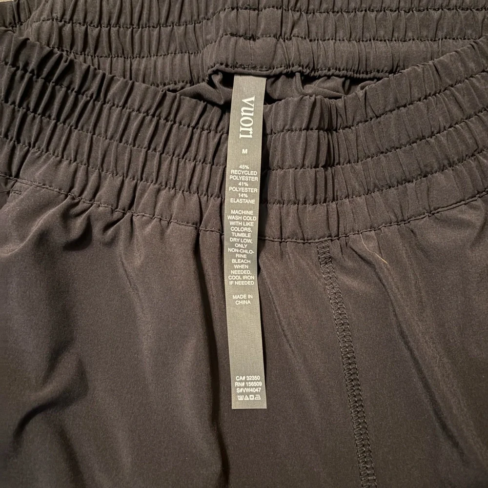 Vuori ‘Villa’ Black Wide-leg Pants - Size M - Picture 5 of 5